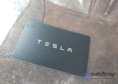 2023 Tesla Model 3 Rear-Wheel Drive z USA, uszkodzony, nr VIN 5YJ3E1EA2PF603744